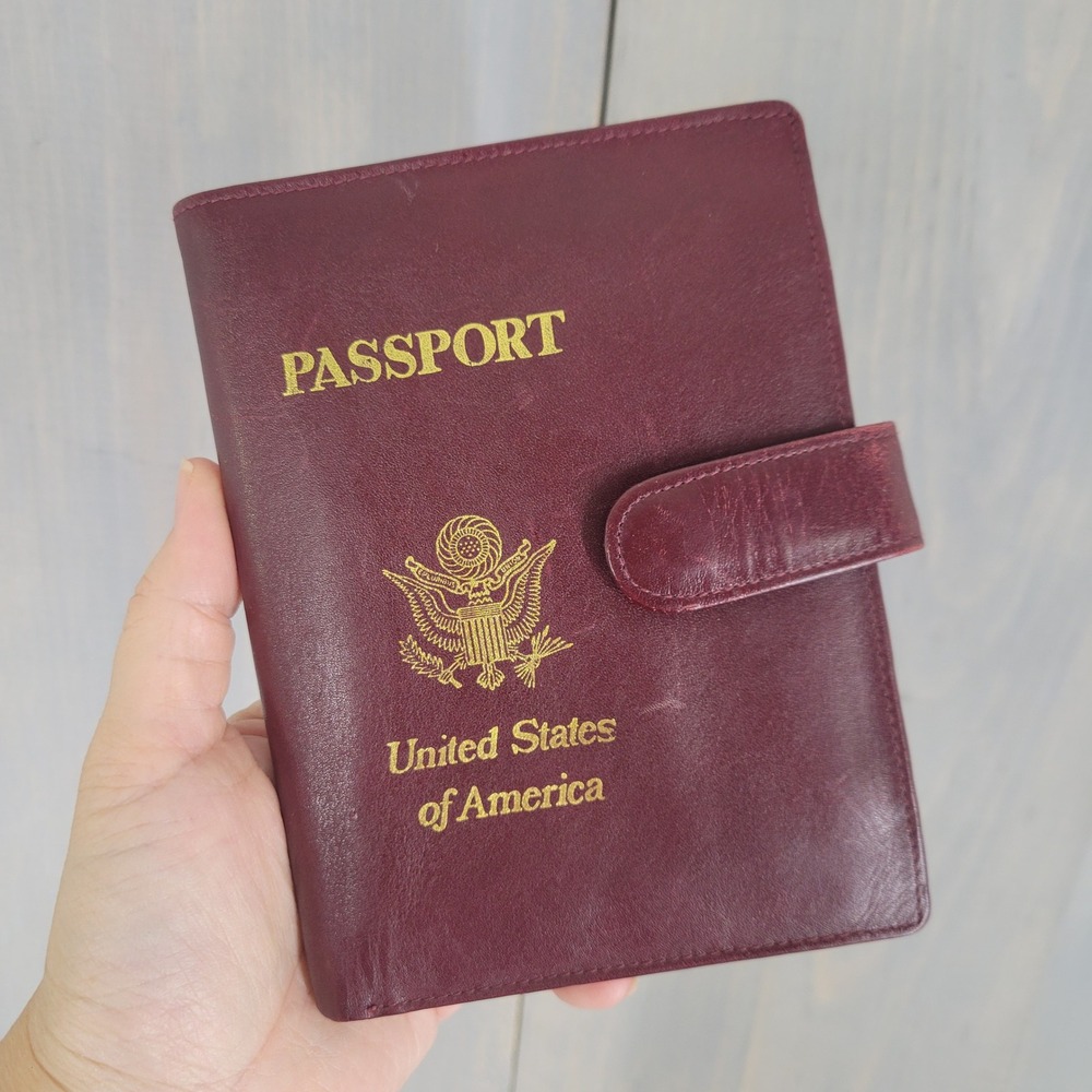 VTG‎ Lodis Passport Wallet Unisex OS Burgundy Leather US Seal Travel Organizer